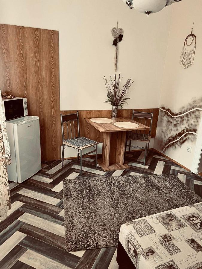 Best Price Guesthouse Szeged Extérieur photo
